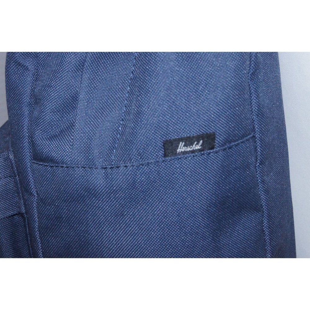 Herschel Backpack - Picture 4 of 13